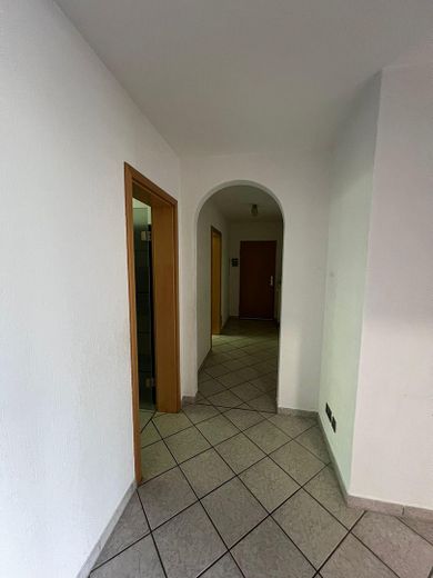 Geschmackvolle 3,5-Zimmer-Wohnung in Holthausen mit gut ausgestattetem Wohnbereich, Balkon und EBK – Foto 7