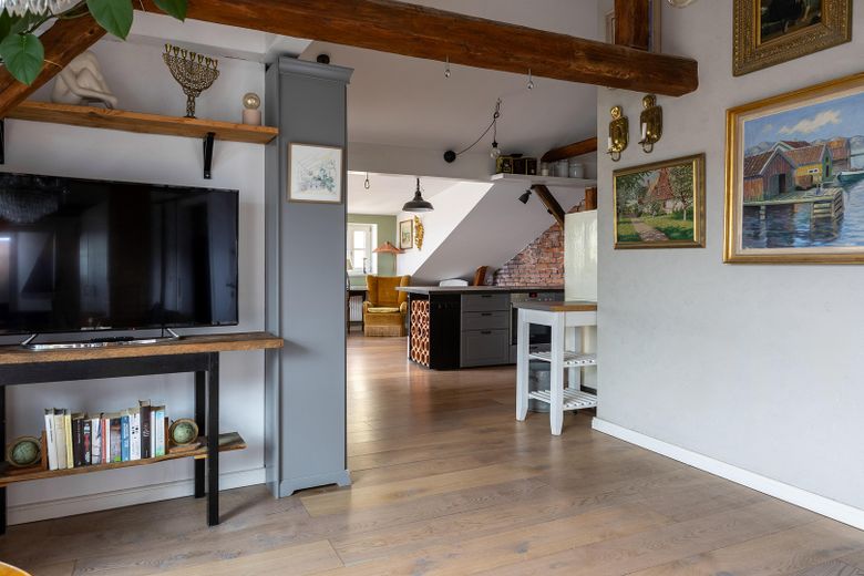 Großzügige Dachgeschoßwohnung – Wohnbereich