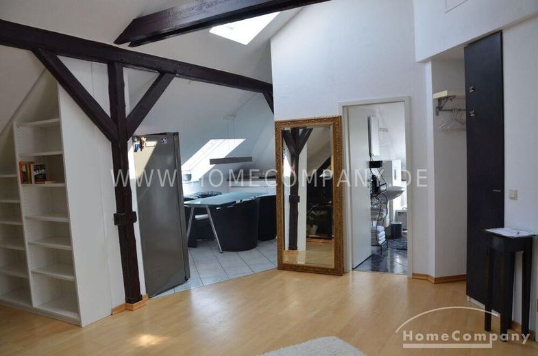 Sehr schöne 2 Zi.-Wohnung im 3. OG mit Dachterrasse. In der Nähe zur Uni, komfortable Wohnung mit KFZ-Stellplatz vor der Tür. – f6498c655b7149abb6e00f0e8f70e977f2869b2b.jpg