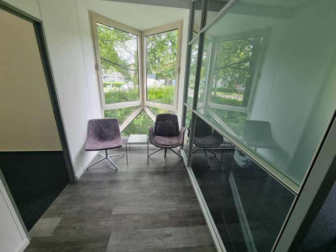Premium Office – Sofort bezugsfertiges Büro mit Glaswänden und Top-Ausstattung – Foto 30