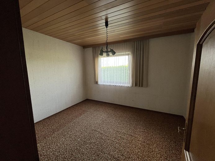 Bungalow mit Traumgrundstück, Dreifachgarage in Markt Eichendorf – provisionsfrei – Foto 24