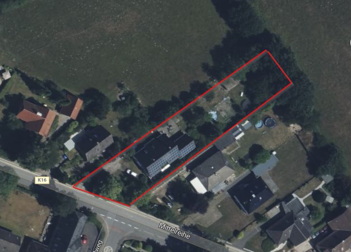 Großzügiges Zweifamilienhaus mit Solaranlage, Wintergarten & großem Grundstück in Neuberend – Luftperspektive