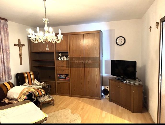 Freistehendes Einfamilienhaus mit Garten in Nagel ( Fichtelgebirge ) – Wohnzimmer