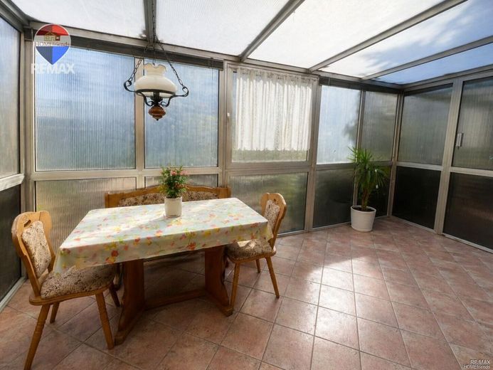 Casa unifamiliare bungalow a Berlino-Karow con cantina, garage, terreno di 1.006 m² | potenziale di ampliamento | si richiede la vostra offerta nel procedimento digitale! – beheizter Anbau - Darstellung optimiert (Möblierung/Homestaging)