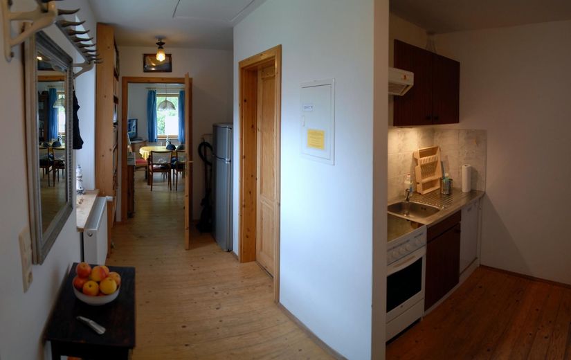 Wohnung 2 Flur mit Küche