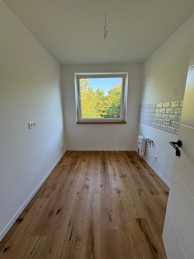Appartement lumineux de 3 pièces – entièrement rénové & avec balcon – Küche