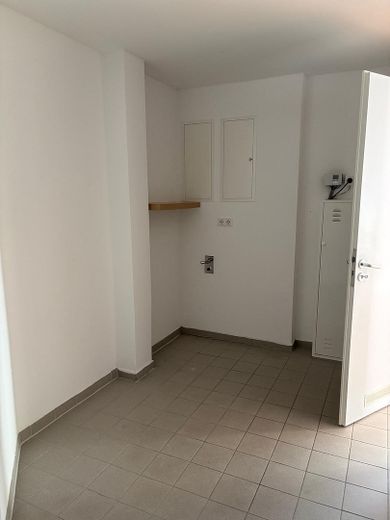 Hochwertige 3-Zimmer-Wohnung im Rostocker Bahnhofsviertel – großer Abstellraum / HWR