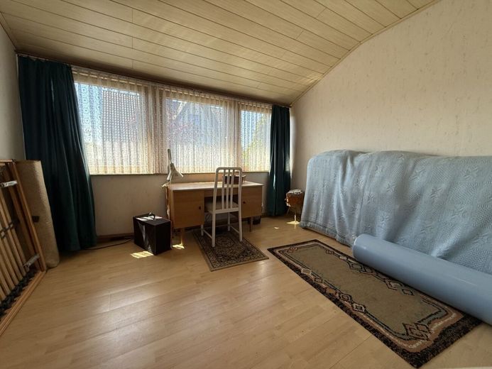 Ein Einfamilienhaus in Löhne-Mennighüffen, das noch nicht fertig erzählt ist! – Arbeitszimmer
