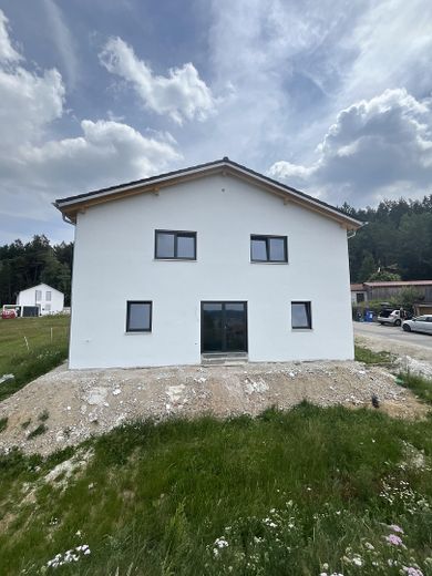 Neubau: fast fertiges Einfamilienhaus mit Garten&Garage – Oktober 2026 Erstbezug in Willmering – Foto 8