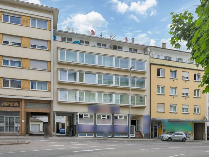Attraktives Renditeobjekt! Sehr gut saniert mit weiterem Potenzial! – Foto 1