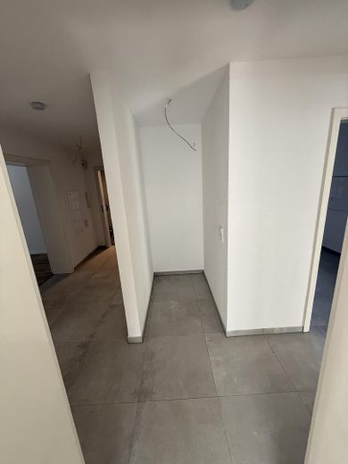 Erstbezug nach Kernsanierung- großzügige 4-Zimmer- Wohnung im Erdgeschoss – Abstellkammer