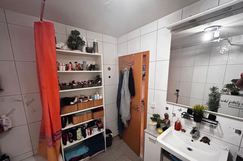 3 Zimmer Exklusiv Wohnung auf Erdgeschoß in ruhige Lage – Bad -a
