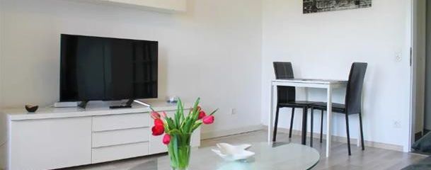 Kapitalanlage - 2 ZW mit Balkon, Einbauküche u. TG-Stellplatz in Waiblingen – Wohnzimmer