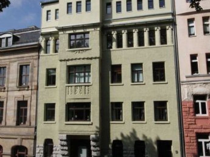 duże mieszkanie 4-pokojowe z windą i balkonem w centrum – Zdjęcie 1