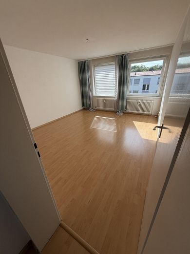 Helle 2-Zimmer-Wohnung in Salzgitter-Lebenstedt — oberste Etage, sofort frei – Wohnzimmer 3