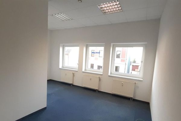 65 m² Zweiraum-Büro- oder Praxisfläche im Citypoint in Hermsdorf