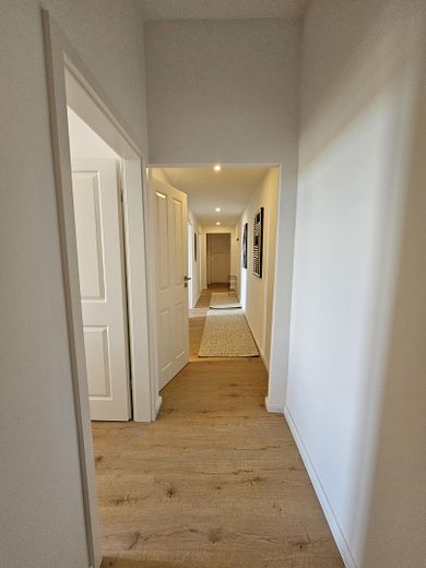 Erstbezug nach Sanierung: Stylische Zimmer in moderner 3er-WG in Berlin-Spandau! – Flur