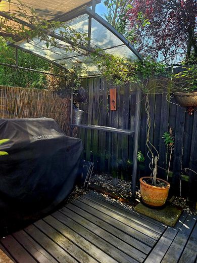 Top gepflegtes Haus*traumhafter Garten*zentrumsnah & naturverbundener Stadtteil Köln*3 Wohnkonzepte – überdachte Grillecke