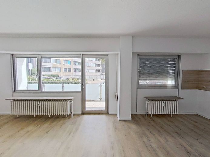 **Helles 1-Zimmer-Apartment mit Balkon im Hochparterre in Ratingen** – Ansicht III: Wohn- und Schlaf…