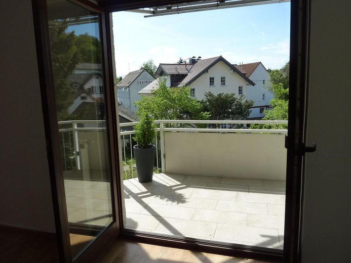 2-Zi-Wohnung zentral gelegen mit schönem Ausblick – Blick