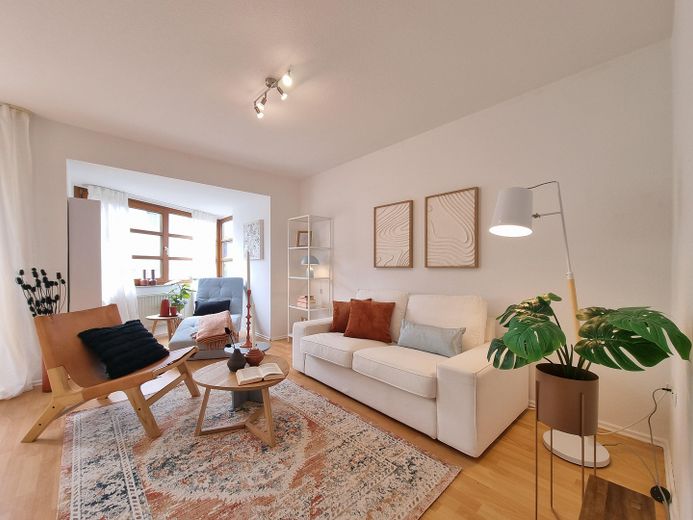 Schönes Reihenendhaus in zentraler Lage -PROVISIONSFREI- – Wohnzimmer