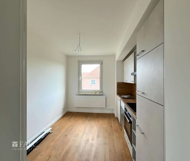 ***Top-sanierte 1-Zimmer-Wohnung in ruhiger Lage*** – Küche