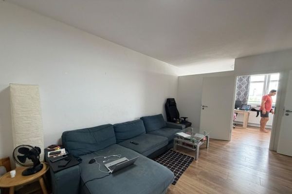 10611- Kapitalanlage oder Eigennutz ! 2,5-Zimmer-Wohnung mit Balkon, Einbauküche & TG