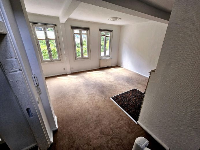 Apartamento dúplex de 4,5 habitaciones en el Kurpark de Schlangenbad – Wohnzimmer