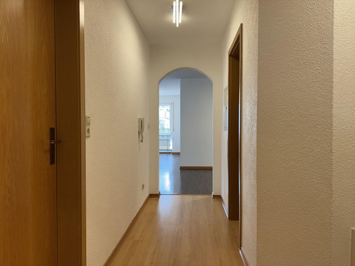 3,5-Zimmer-Wohnung mit Balkon & Garage – ideal für Grenzgänger (Nähe Rafz) – Foto 4