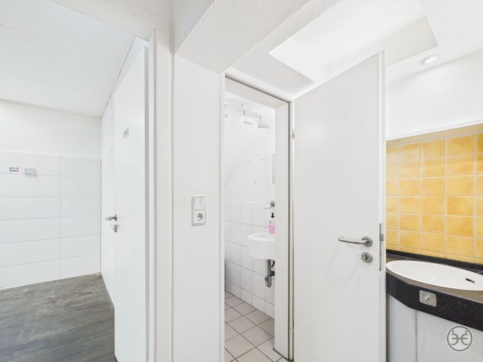 Eden-Ehbrecht-Immobilien_Ladenfläche-L_Degode-Haus_010