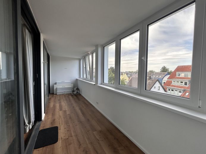 Sanierte und großzügige 2,5 Zimmer-Wohnung mit Wintergarten! – Foto 7