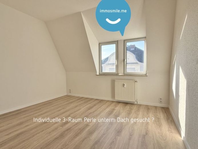 3-Raum Wohnung • frisch renoviert • Bad mit Wanne • Stellplatz • Dachschrägen • Termin vereinbaren? – Foto 1