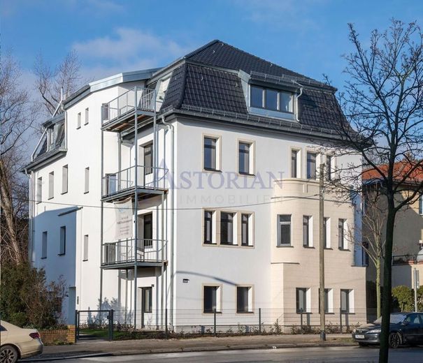Exklusives Wohnen über den Dächern von Lichterfelde – Hausfassade