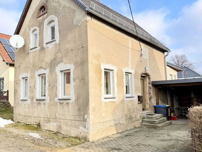 Charmantes Wohnhaus - Renovierungsobjekt mit großem Gestaltungspotenzial – Foto 1
