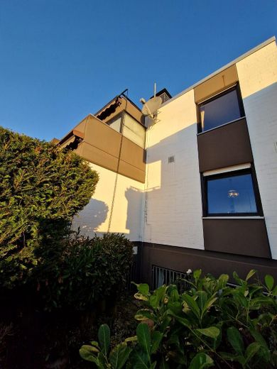 Hinterer Seitenblick mit Garte