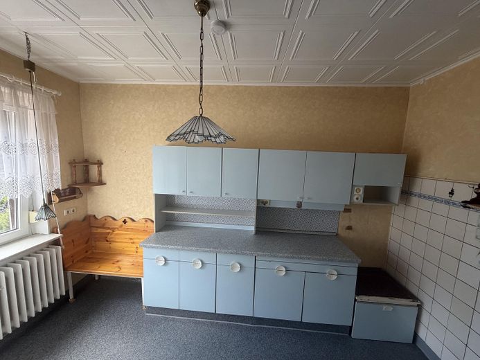Reihenendhaus, unterkellert mit Nebengelass und Garten – EG Küche