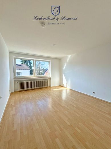 Großzügige 4 ZKB Wohnung mit Balkon &amp; Stellplatz in Dudweiler-Süd – Schlafzimmer 2 OG