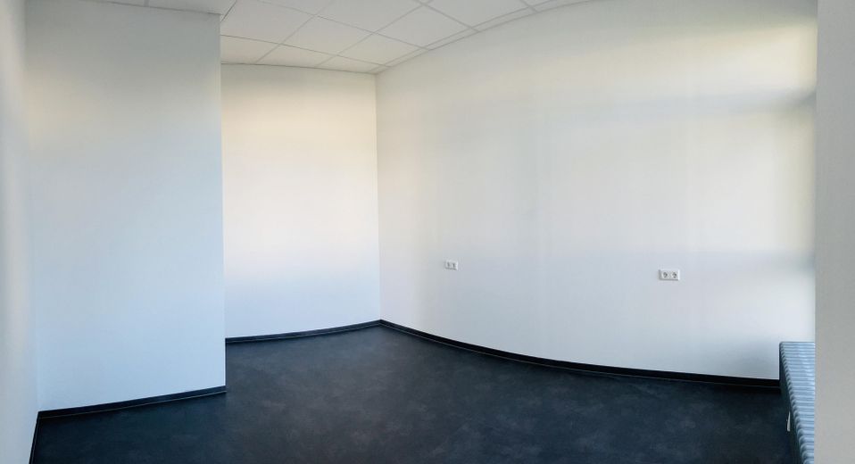 Kernsaniert und barrierefrei - 2,5-Zimmer-Wohnung mit top Anbindung – Schlafzimmer