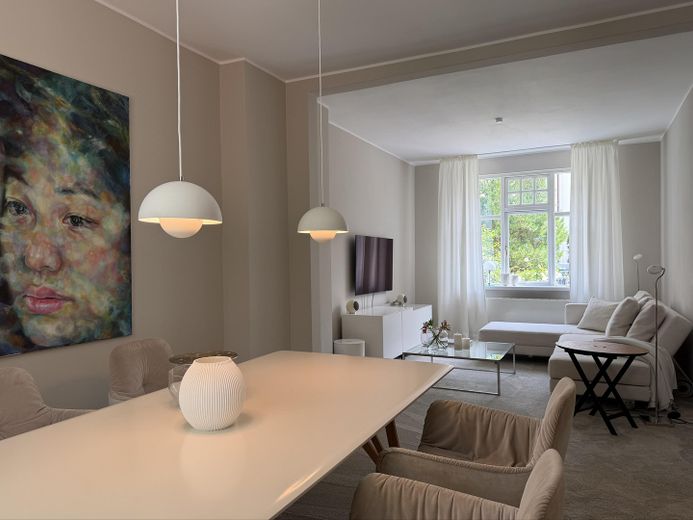 Liebevol moderniseerde rijwoning in Bremer stijl in Bremen, Hastedt – Wohnzimmer 