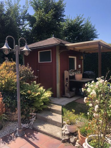 Einfamilienhaus in bester Wohnlage - *Courtagefrei* – Gartenhaus