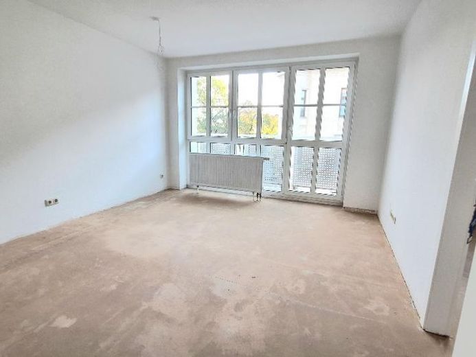 Sonnige 2-R.-Whg. mit Lift, ideal f. ältere Personen (Boden kommt neu) – Foto 1