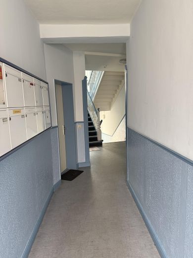 Sonnige, ruhige 2-Zimmer-Altbauwohnung zentral in Kiel – फोटो 2