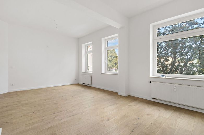 Aufgepasst! Sanierte 3-Raumwohnung in der Freiimfelder Straße! – Wohnzimmer