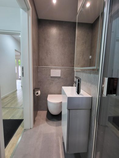 KERNSANIERTES RMH | CA. 170 m² WOHNFLÄCHE | AUFSTOCKUNG WIRD AKTUELL REALISIERT | PROVISIONSFREI – Foto 24