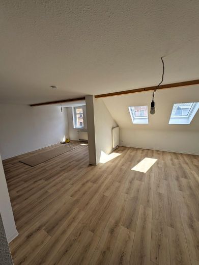 Eigentumswohnung Maisonette 5 Schlafräume, große Wohnküche und 2 Bäder – Foto 1