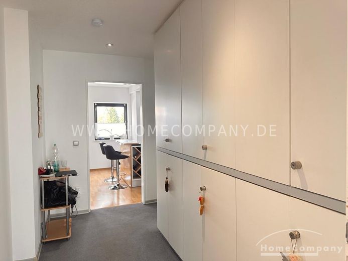 Helle 3,5ZKB Wohnung mit Garten und 2 Parkplätze – d257e07b95f79126469bf470832c0c07d7581e10.jpg