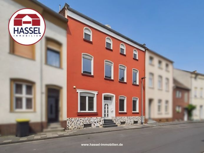 Ein Zuhause zum Ankommen, Wohlfühlen und Leben, mitten im Herzen von Euskirchen – Foto 1