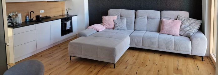 Möblierte 2Zi Wohnung 3 Min Olivaerplatz