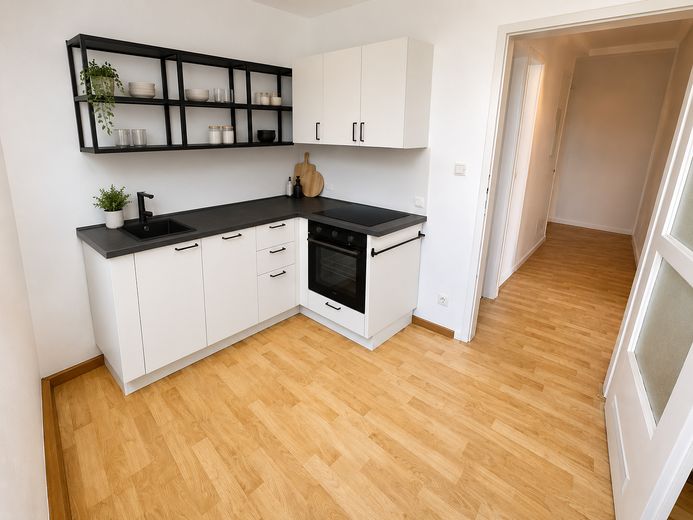 3 Zimmer Wohnung mit neuer Einbauküche / WG geeignet – Foto 2