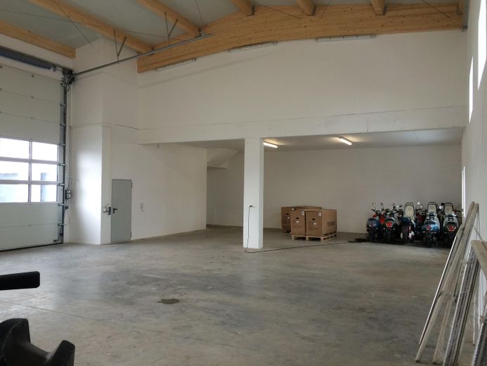 Складські приміщення/складські площі в Markt Indersdorf від 150 м² – 800 м² – Beispielbild
